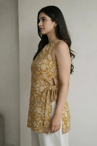 Shreya Halter Neck Short Kurti – Kalyanja